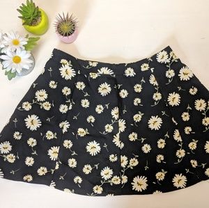 Daisy Skirt - Size M